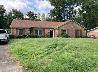 1424 Fern Valley Dr, Charlotte, NC 28216