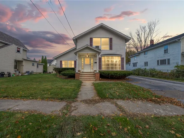 39 Lincoln Ave, Dansville, NY 14437