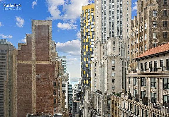 5th image of 75 Wall St APT 26L