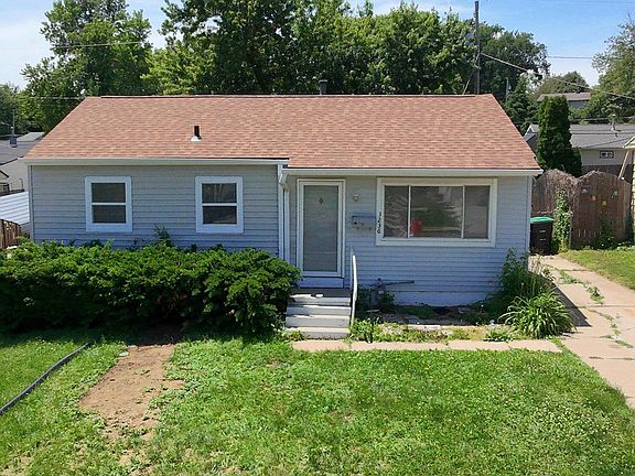 2nd image of 3236 S 39th St