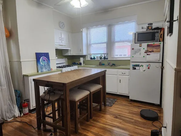 14 Anderson St, Raritan, NJ 08869