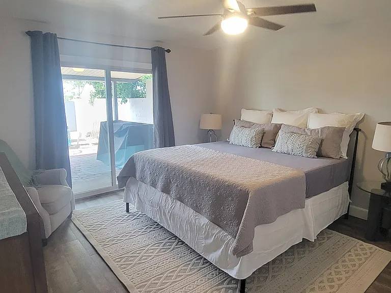 2nd downstairs bedroom