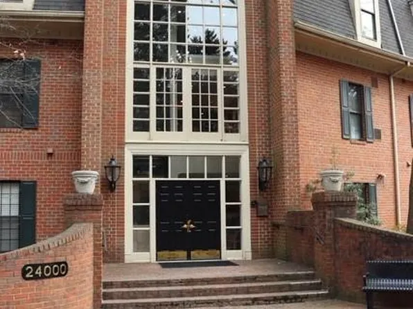 24317 Plantation Dr NE Unit 317, Atlanta, GA 30324