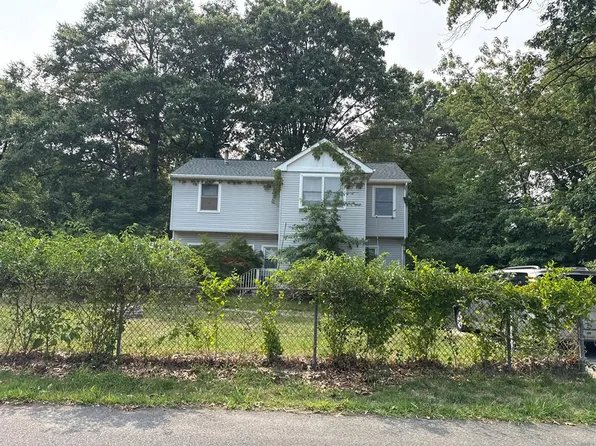 115 Liberty Pl, Hazlet Township, NJ 07734