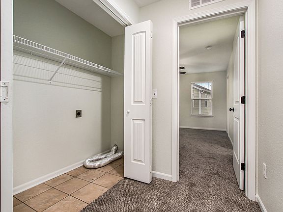 4th image of 6411 Darnell St #6411