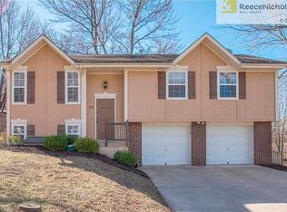 310 SE Shawn Ct, Blue Springs, MO 64014