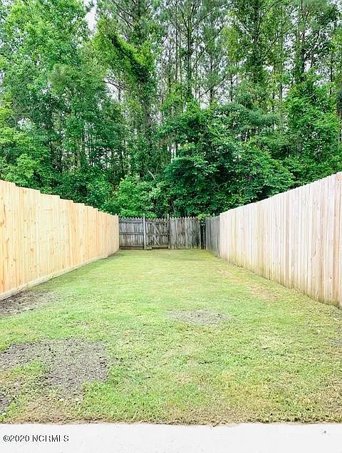 2 bed, 2.5 bath, $1,250 — Photo 4