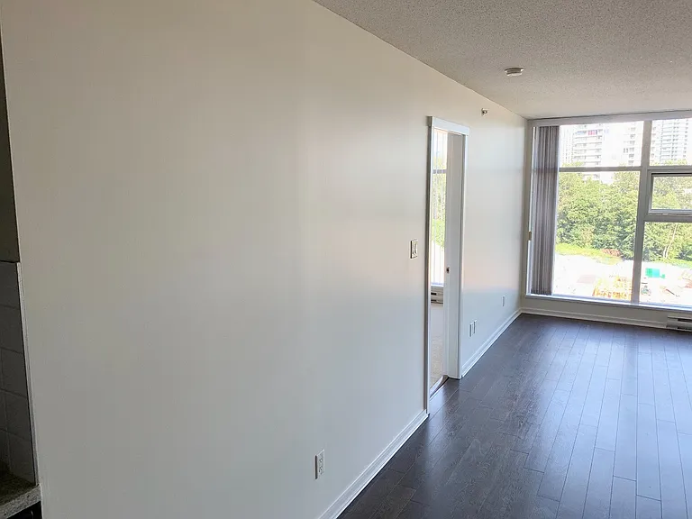 2289 Yukon Cres #1105 — Photo 6