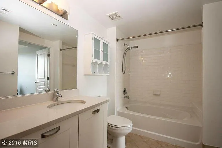 2451 Midtown Ave #16 — Photo 22