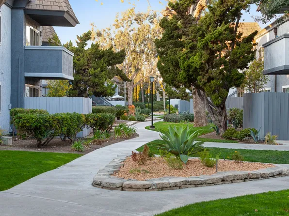 Park Plaza Apartments