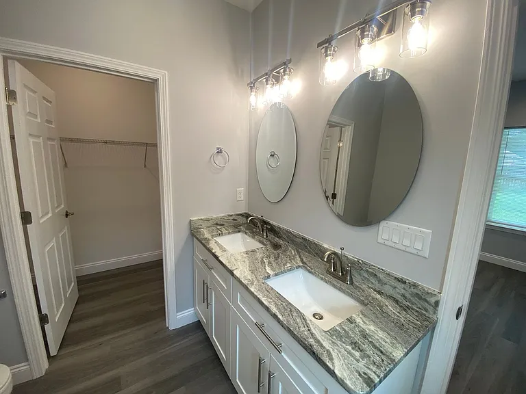 2936 Hall Ave — Photo 11