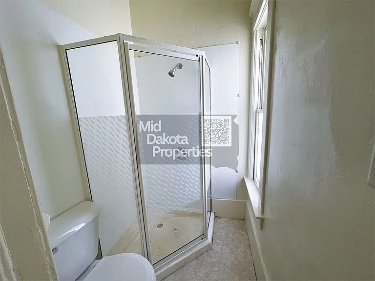 709 S Sanborn Blvd — Photo 7