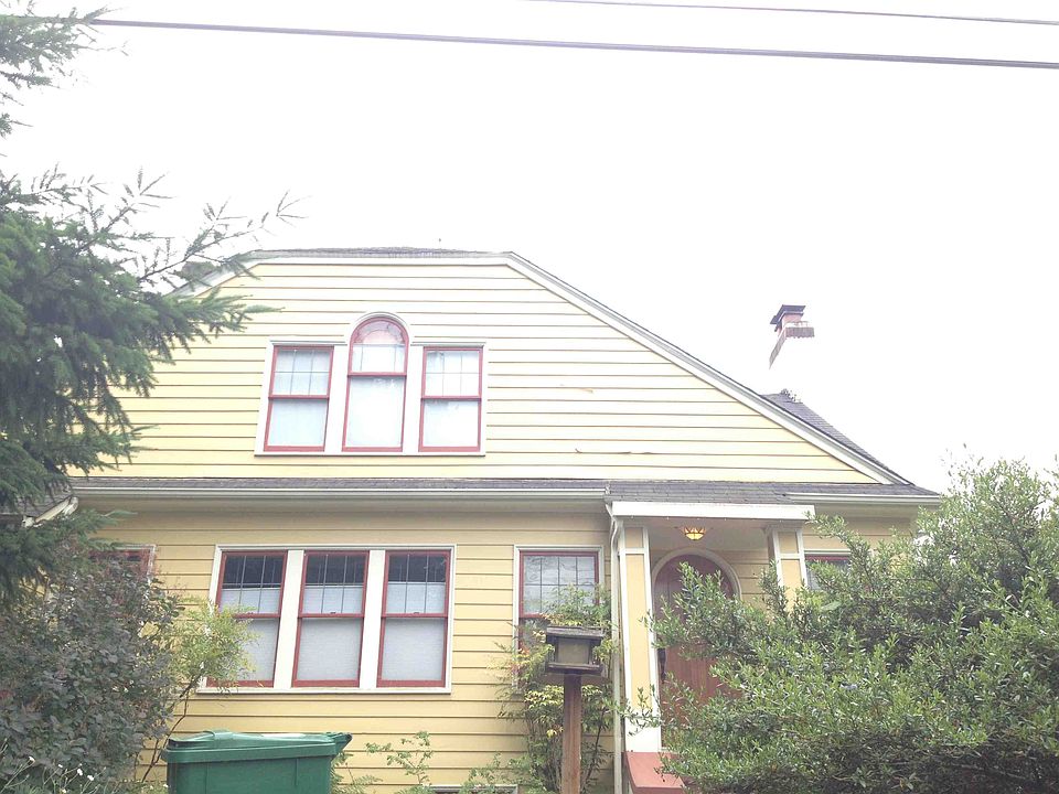 2nd image of 801 NE 100th St