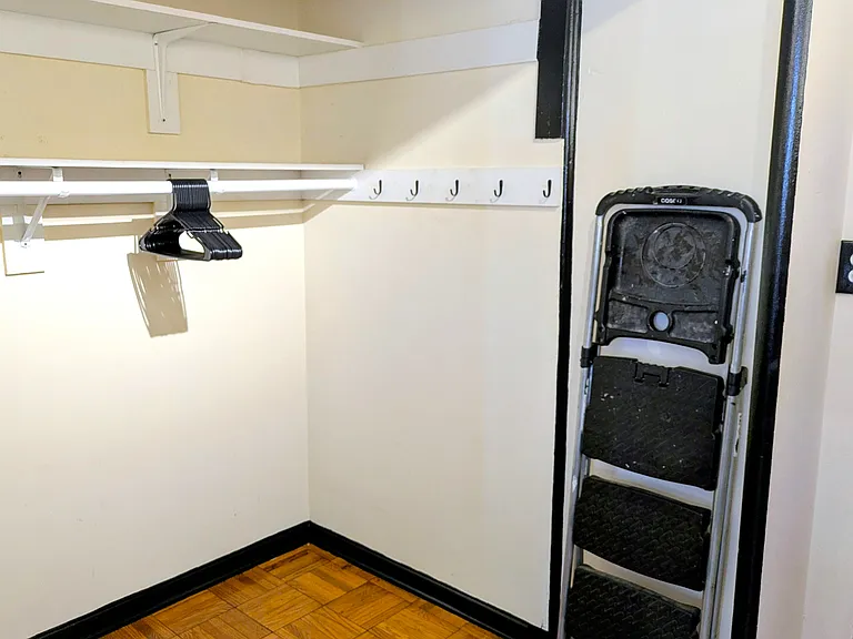 1801 Clydesdale Pl NW #521 — Photo 7