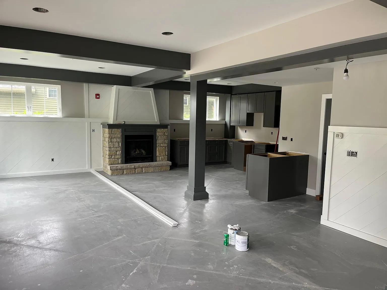 5 bed, 3276 sqft, $5,250 — Photo 3