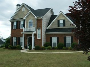 201 Meadow Lake Dr, Carrollton, GA 30116