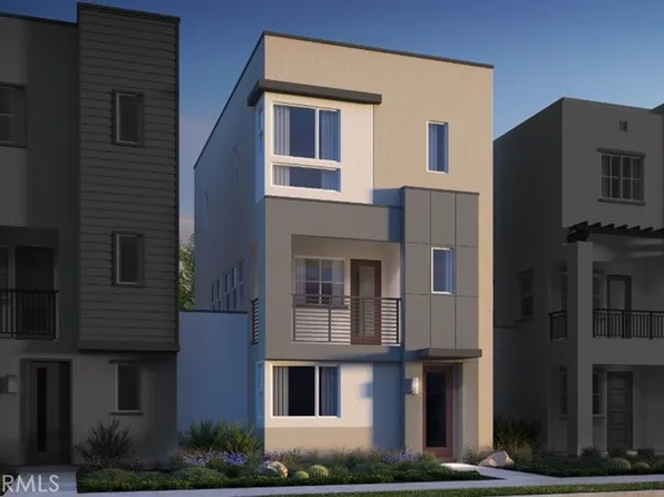 1682 W Yorktown Ln, San Pedro, CA 90732