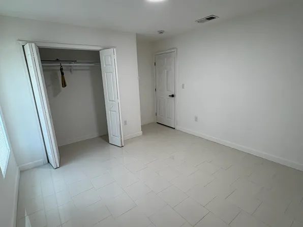 126 W Northside Dr, Lake Wales, FL 33853