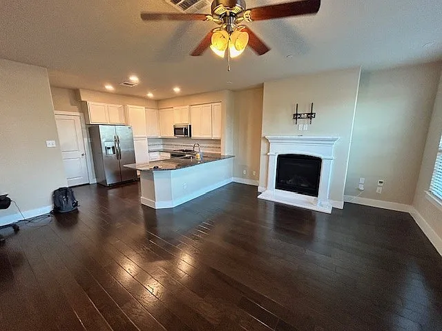 2424 Eureka Way — Photo 6