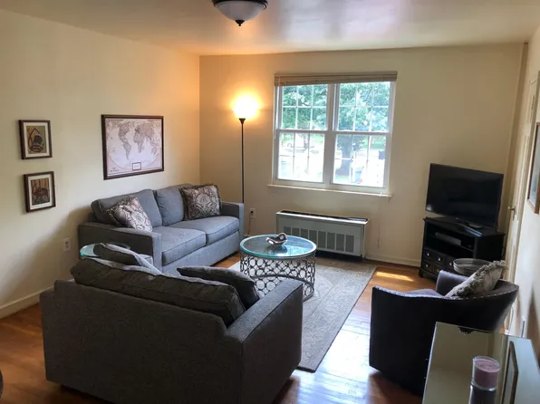 3307 Commonwealth Ave Unit 1-3307C, Alexandria, VA 22305