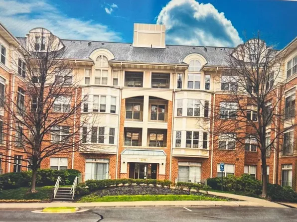 11775 Stratford House Pl APT 404, Reston, VA 20190