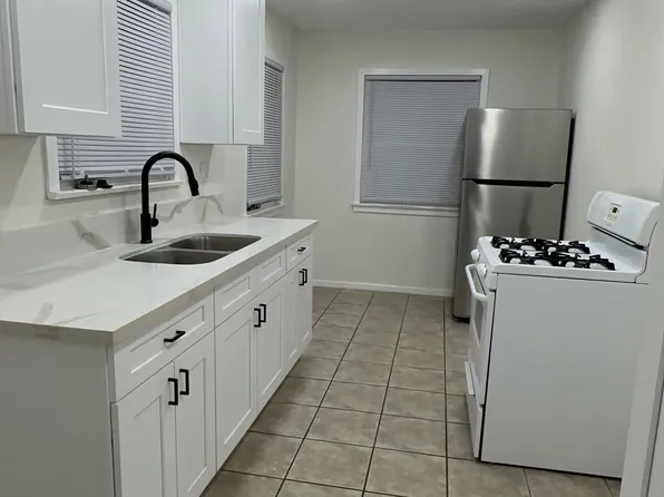 731 Vernon Dr #1/2, Upland, CA 91786