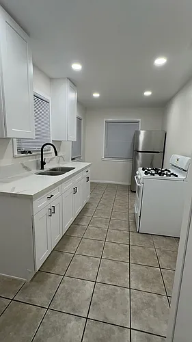 731 Vernon Dr #1/2 Photo 1