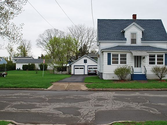 2nd image of 30 White St