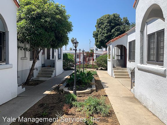 2nd image of 834 1/4 N Alta Vista Blvd #10678466