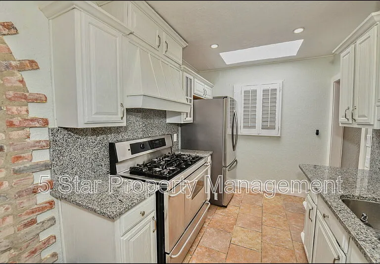 3030 Aurora Ave — Photo 25