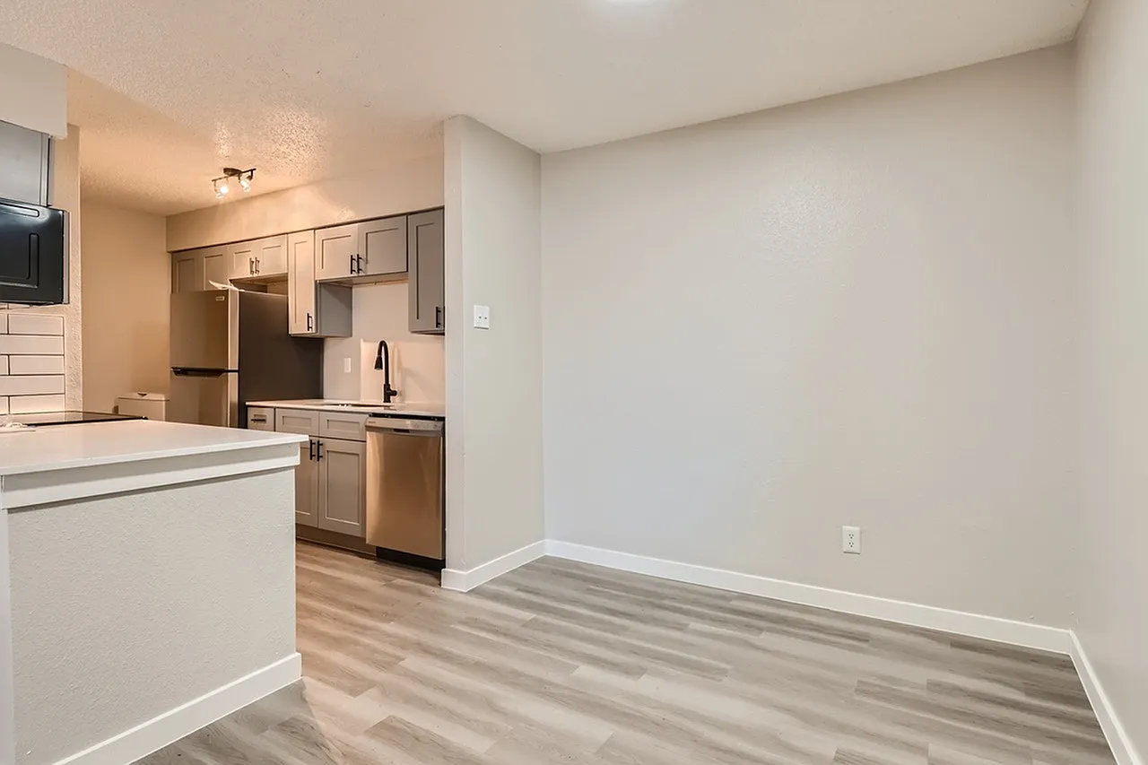 Rise North Arlington — Photo 4