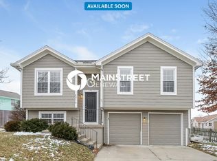 8310 NE 112th St, Kansas City, MO 64157