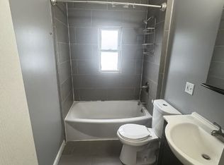 196 Sherman St #3, Cambridge, MA 02140