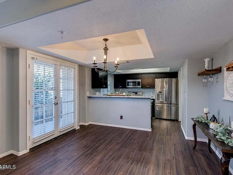 1333 E Morten Ave #140 — Photo 8