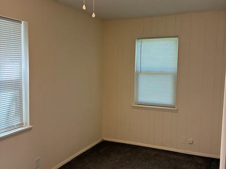 405 E Church St #5 — Photo 3