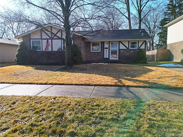 38993 Grennada St, Livonia, MI 48154