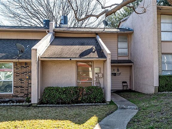 3rd image of 310 Arborview Dr