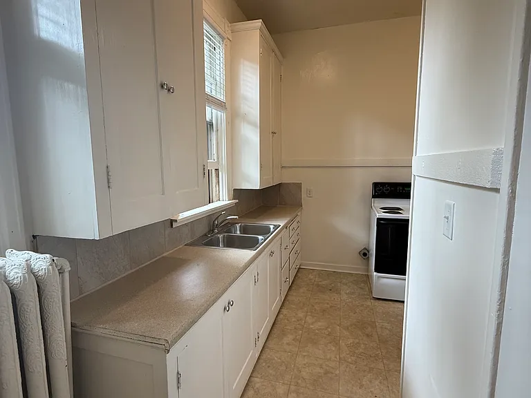 1014 W Franklin St #1014 — Photo 4