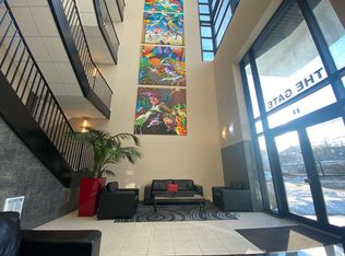 16 Meadow Rd #401, Rutherford, NJ 07070