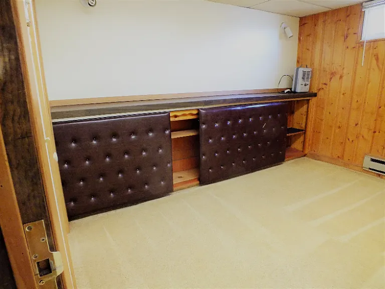 1601 W College St #3 — Photo 6