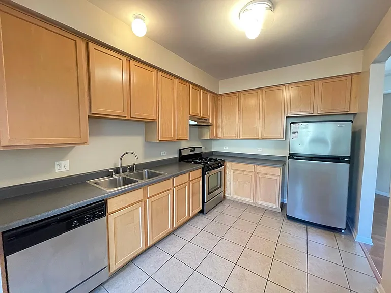 2908 Rutland Cir — Photo 6
