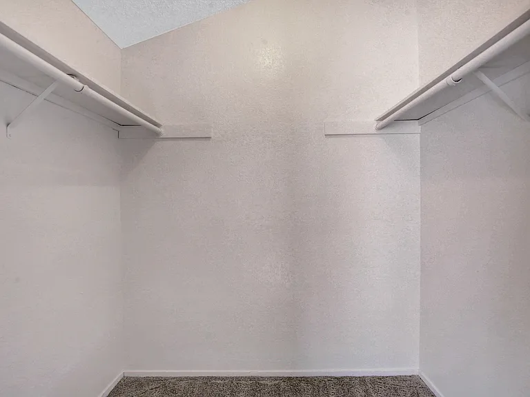 Green Tree Apartments — Photo 51