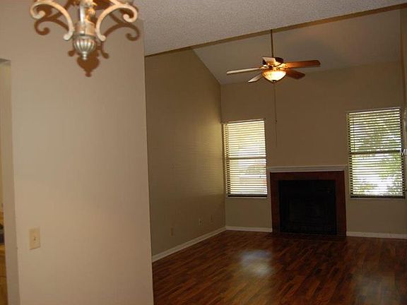 5th image of 2050 San Marcos Dr SE APT 111