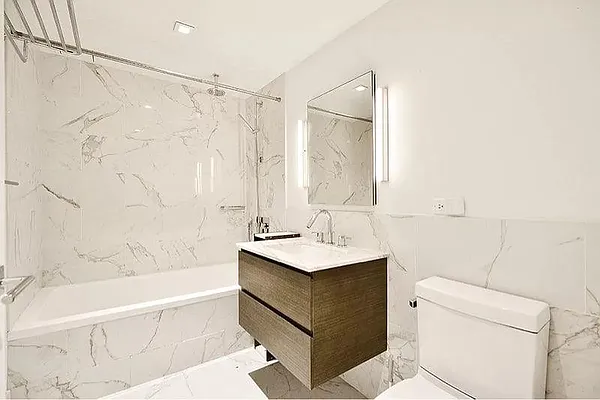 Rented by RELO REDAC INC. | media 17