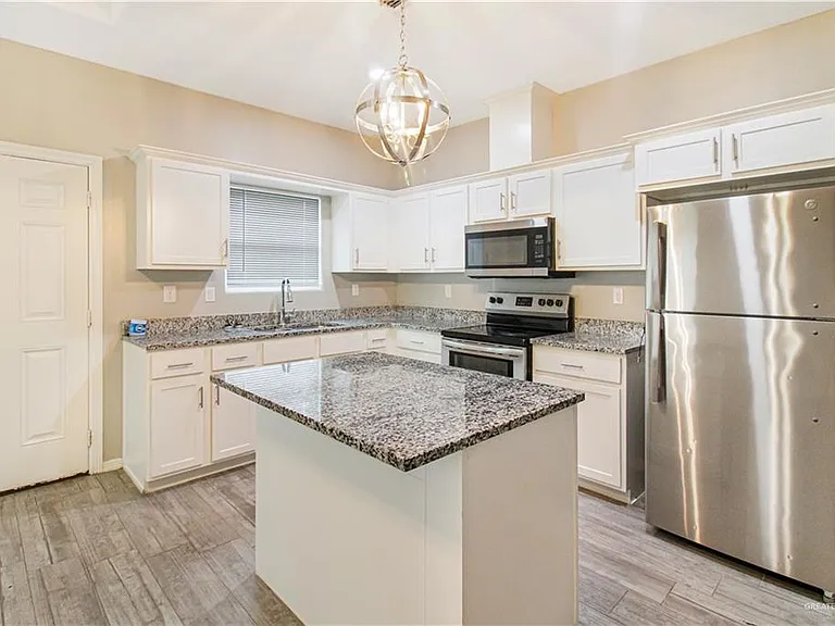 1809 Stauffer St #4 — Photo 2