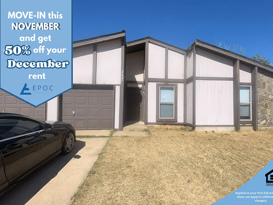 2621 SW 99th St
