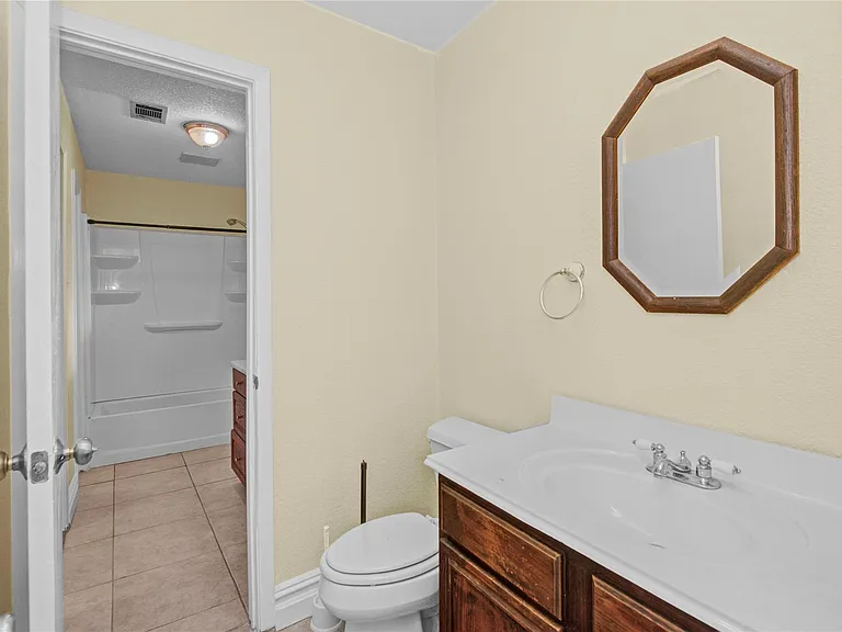 8565 Ridgepoint Dr — Photo 20