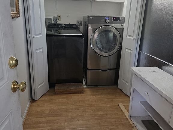 5th image of 223 Country Club Dr