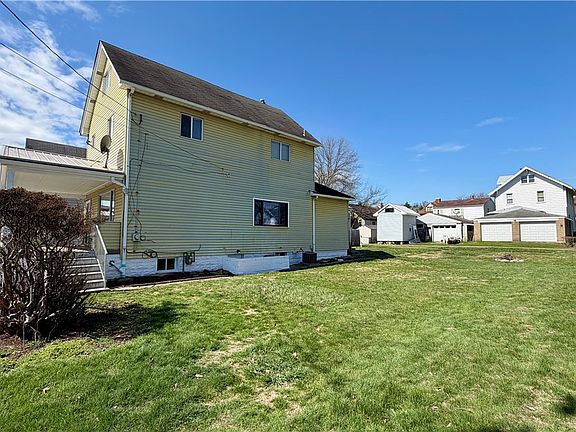 2nd image of 641 Garfield St