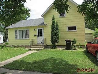 1st image of 913 7th St S